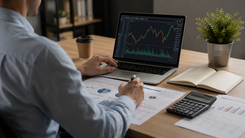 Mengenal Peran Analis Investasi dalam Membantu Keputusan Keuangan